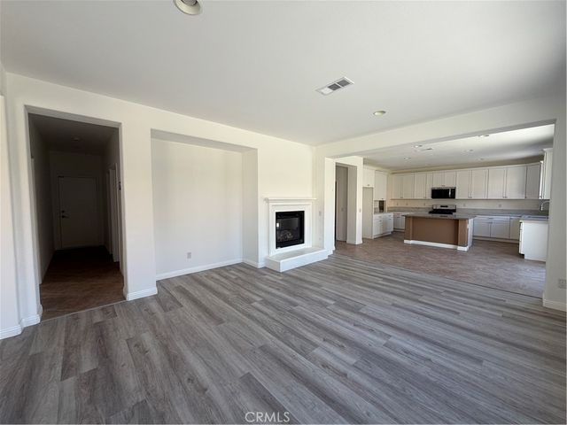 6179 Cedar Creek, Eastvale, CA 92880