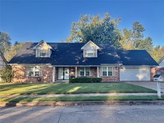 4008 S Lions Avenue, Broken Arrow, OK 74011