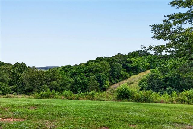 309 Madison 8744, Huntsville, AR 72740
