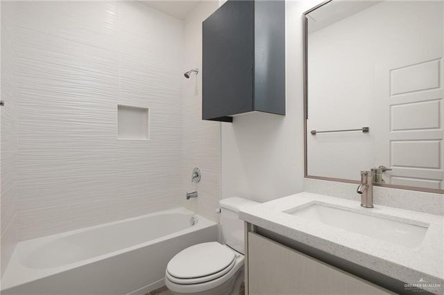 204 W Campeche Street, Alton, TX 78573