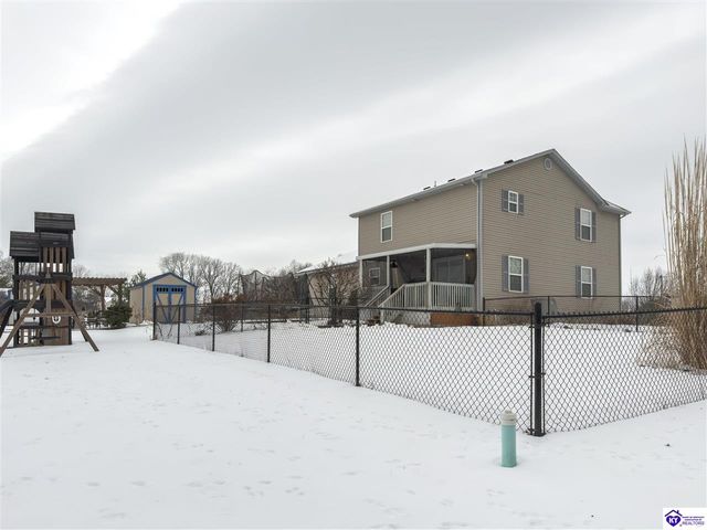 215 County Pond Road, Vine Grove, KY 40175