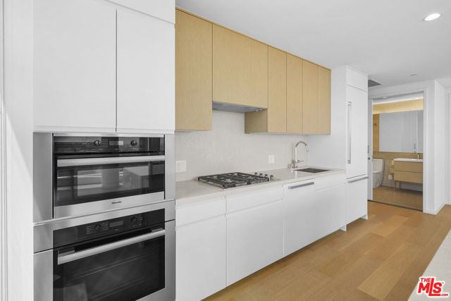 877 Francisco Street 2811, Los Angeles, CA 90017