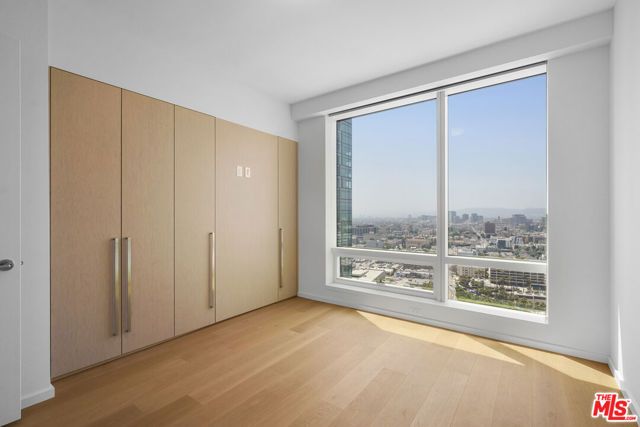 877 Francisco Street 2811, Los Angeles, CA 90017