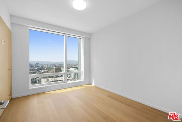 877 Francisco Street 2811, Los Angeles, CA 90017