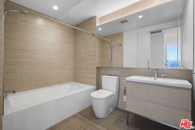 877 Francisco Street 2811, Los Angeles, CA 90017