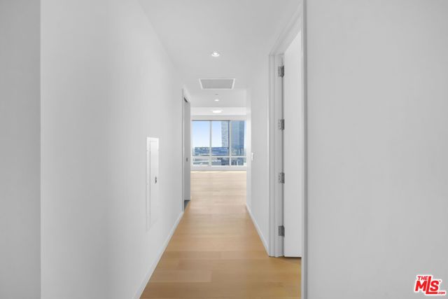 877 Francisco Street 2811, Los Angeles, CA 90017