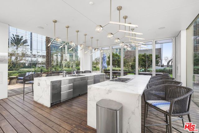 877 Francisco Street 2811, Los Angeles, CA 90017