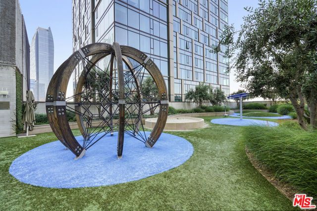 877 Francisco Street 2811, Los Angeles, CA 90017