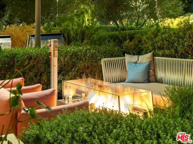 877 Francisco Street 2811, Los Angeles, CA 90017