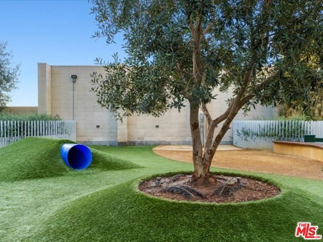 877 Francisco Street 2811, Los Angeles, CA 90017