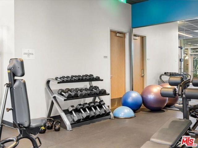 877 Francisco Street 2811, Los Angeles, CA 90017