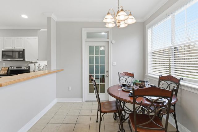 6 Stratford Ct., Hattiesburg, MS 39402