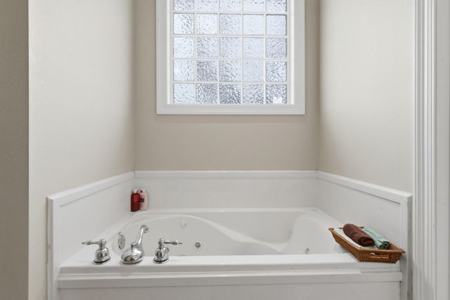 6 Stratford Ct., Hattiesburg, MS 39402