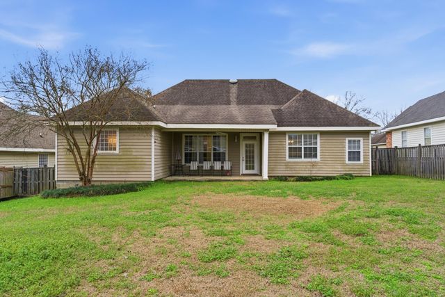 6 Stratford Ct., Hattiesburg, MS 39402