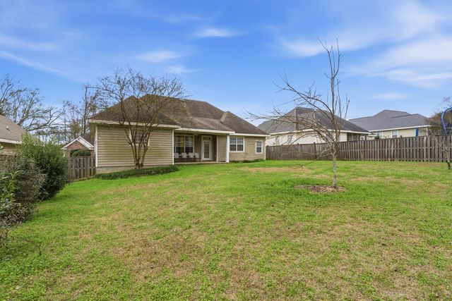 6 Stratford Ct., Hattiesburg, MS 39402