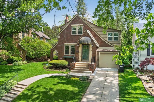 739 J E George Boulevard, Omaha, NE 68132