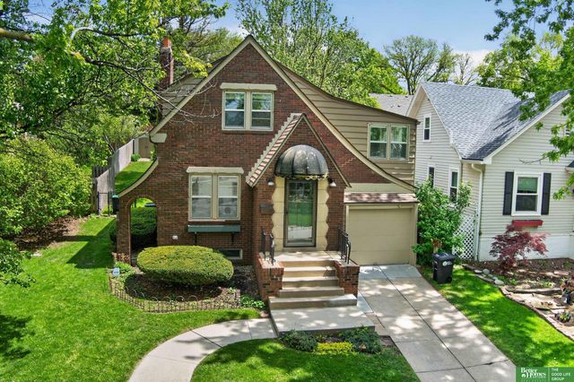 739 J E George Boulevard, Omaha, NE 68132
