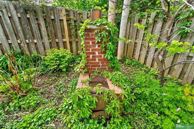 739 J E George Boulevard, Omaha, NE 68132
