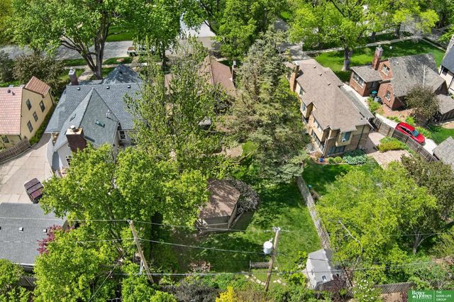 739 J E George Boulevard, Omaha, NE 68132