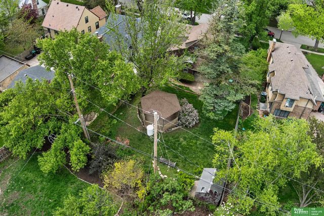 739 J E George Boulevard, Omaha, NE 68132