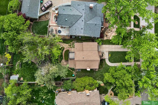 739 J E George Boulevard, Omaha, NE 68132