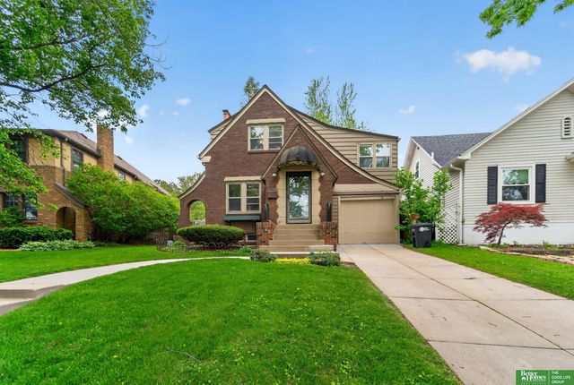 739 J E George Boulevard, Omaha, NE 68132