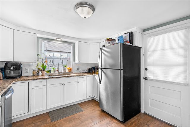 80 Twin Oak Drive, Warwick, RI 02889