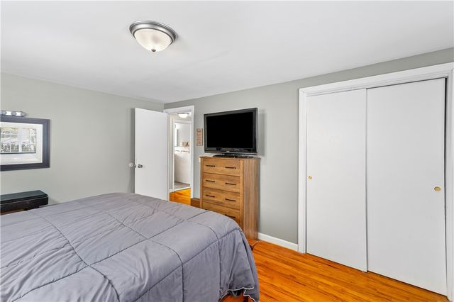 80 Twin Oak Drive, Warwick, RI 02889