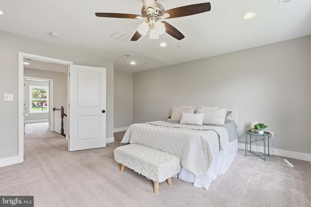 5801 CARTER AVE, Baltimore, MD 21214
