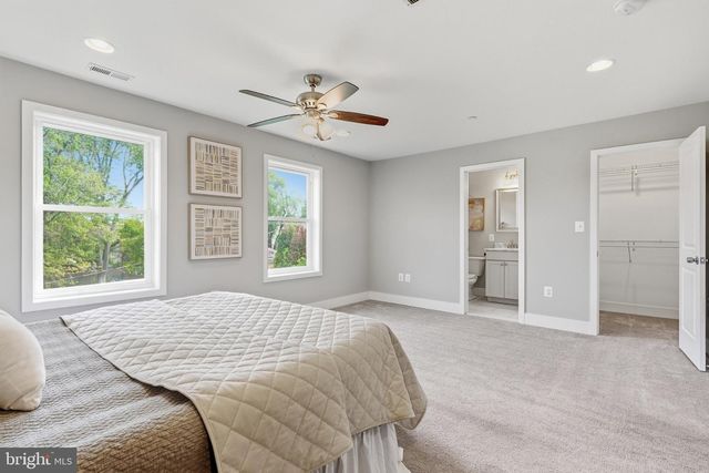5801 CARTER AVE, Baltimore, MD 21214