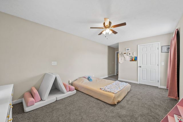 6026 Buzzard Creek Rd, Cedar Hill, TN 37032