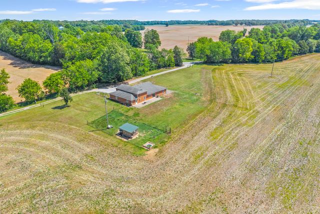 6026 Buzzard Creek Rd, Cedar Hill, TN 37032