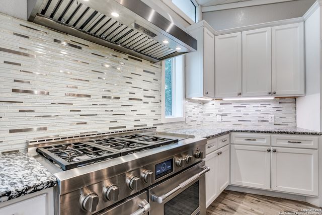 105 Parade, San Antonio, TX 78213
