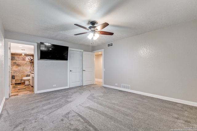 105 Parade, San Antonio, TX 78213