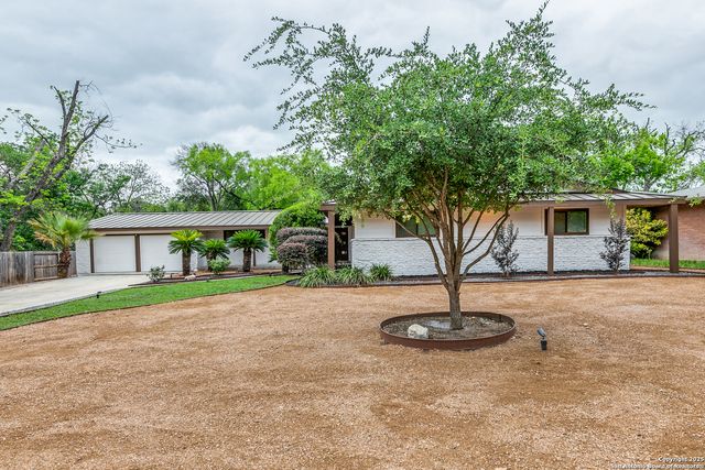 105 Parade, San Antonio, TX 78213