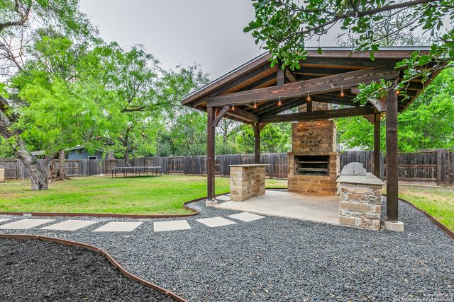 105 Parade, San Antonio, TX 78213