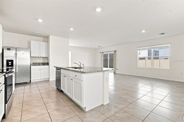 2763 COMMON FIG RUN, Wesley Chapel, FL 33543