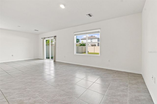 2763 COMMON FIG RUN, Wesley Chapel, FL 33543