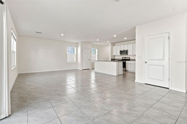 2763 COMMON FIG RUN, Wesley Chapel, FL 33543