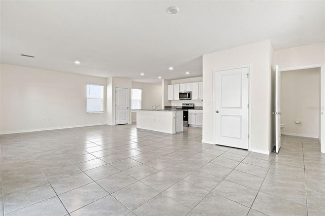 2763 COMMON FIG RUN, Wesley Chapel, FL 33543