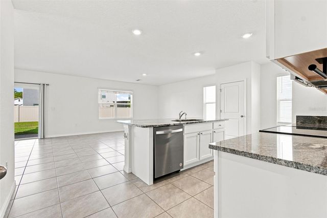 2763 COMMON FIG RUN, Wesley Chapel, FL 33543
