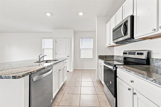2763 COMMON FIG RUN, Wesley Chapel, FL 33543