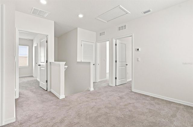 2763 COMMON FIG RUN, Wesley Chapel, FL 33543