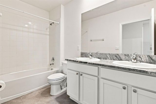 2763 COMMON FIG RUN, Wesley Chapel, FL 33543
