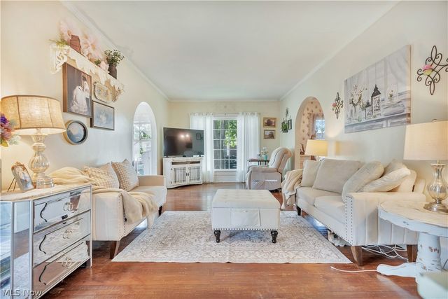 921 E Gorgas Street, Louisville, OH 44641