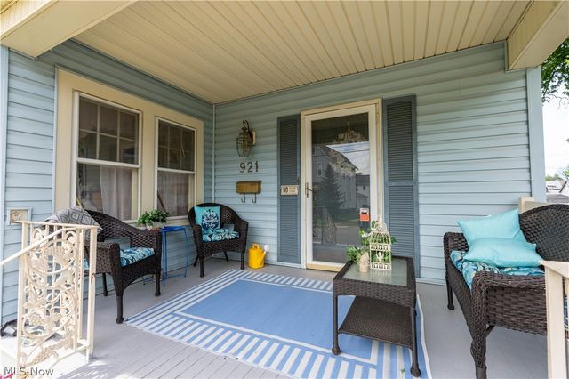 921 E Gorgas Street, Louisville, OH 44641
