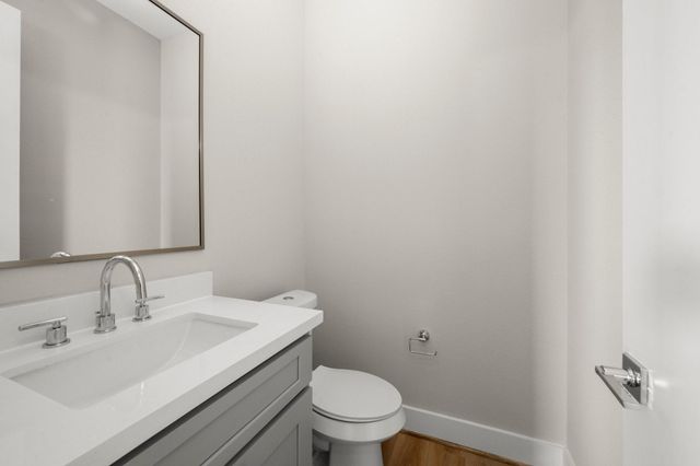 8118 Esther Acres, Houston, TX 77088