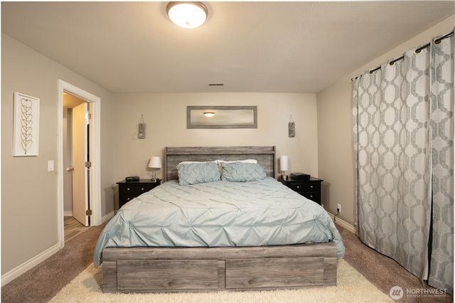 12015 59th Avenue E, Puyallup, WA 98373