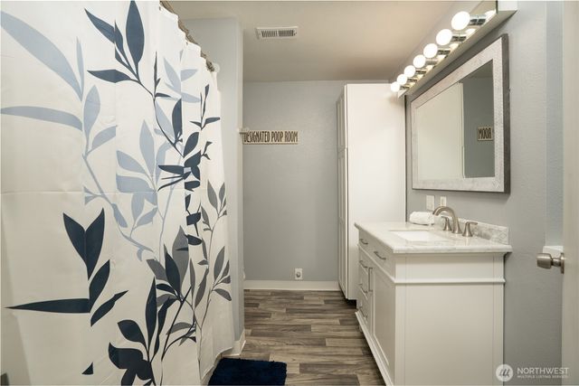 12015 59th Avenue E, Puyallup, WA 98373