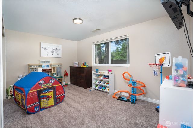 12015 59th Avenue E, Puyallup, WA 98373